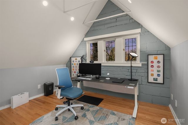 803 E Prospect Street, Seattle, WA 98102