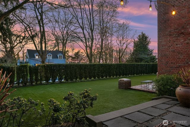 803 E Prospect Street, Seattle, WA 98102