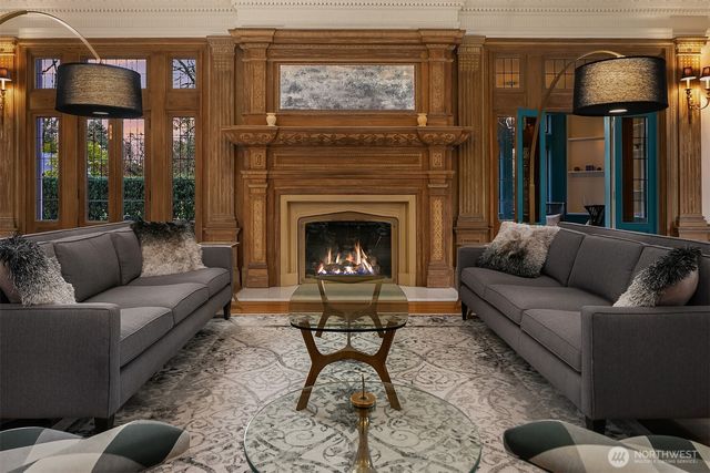 803 E Prospect Street, Seattle, WA 98102