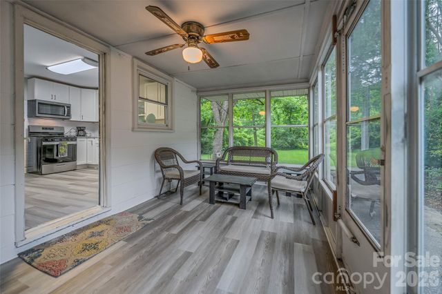 938 E 6th Avenue, Gastonia, NC 28054
