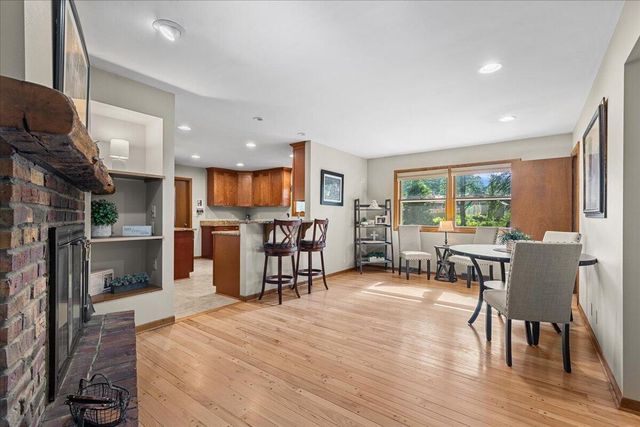 W225N247 Lexington DRIVE, Waukesha, WI 53186