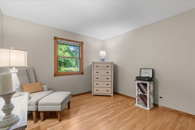 W225N247 Lexington DRIVE, Waukesha, WI 53186