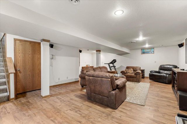W225N247 Lexington DRIVE, Waukesha, WI 53186