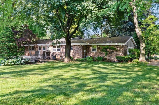 W225N247 Lexington DRIVE, Waukesha, WI 53186