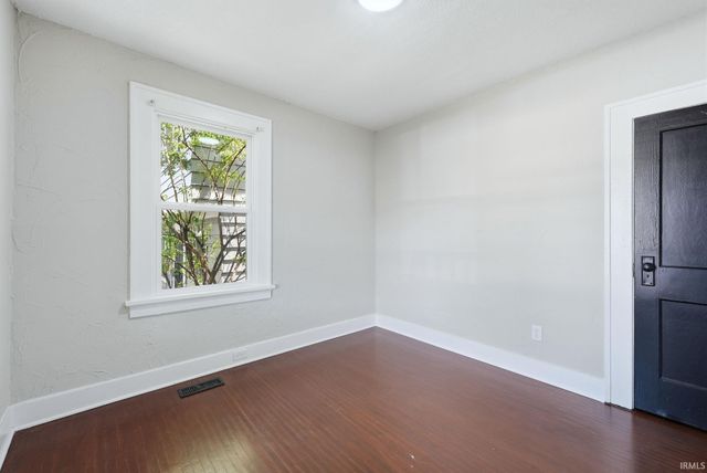 2626 Lynn Avenue, Fort Wayne, IN 46805