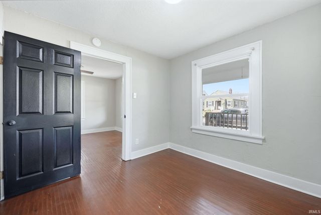 2626 Lynn Avenue, Fort Wayne, IN 46805