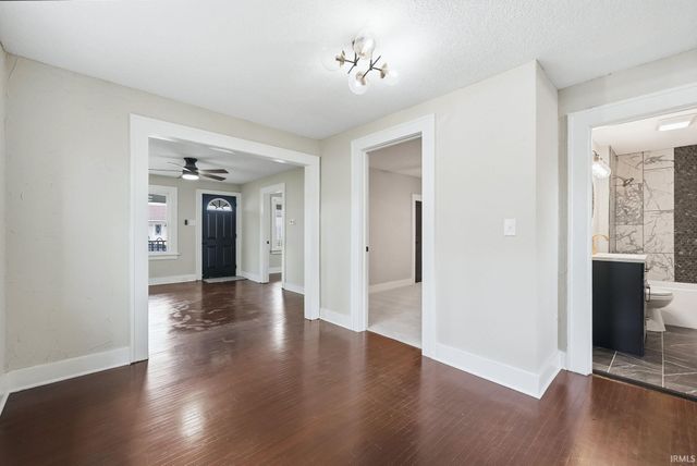 2626 Lynn Avenue, Fort Wayne, IN 46805