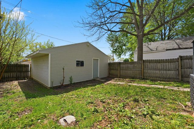 2626 Lynn Avenue, Fort Wayne, IN 46805