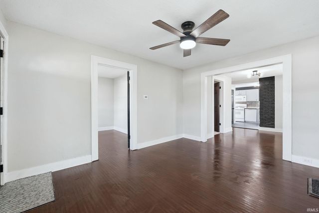 2626 Lynn Avenue, Fort Wayne, IN 46805