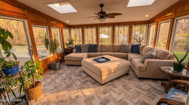 11 Mohican Drive, Middletown, NJ 07748