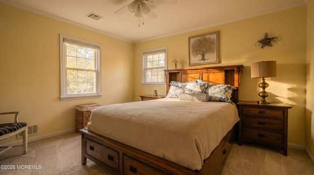 11 Mohican Drive, Middletown, NJ 07748