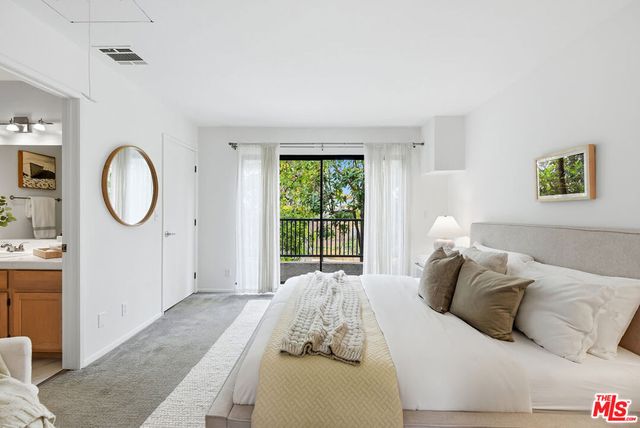 1802 20th Street B, Santa Monica, CA 90404