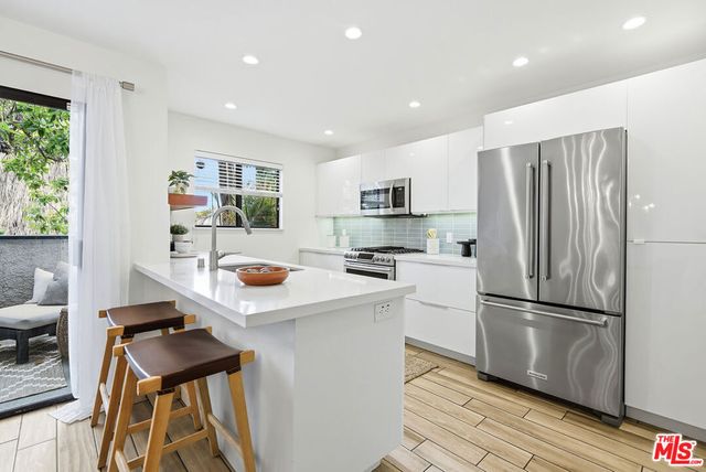1802 20th Street B, Santa Monica, CA 90404