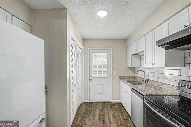 916 Wrenwood Lane, Hinesville, GA 31313