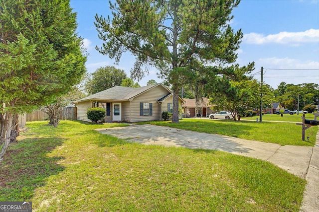 916 Wrenwood Lane, Hinesville, GA 31313
