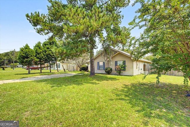 916 Wrenwood Lane, Hinesville, GA 31313