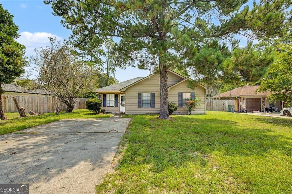 916 Wrenwood Lane, Hinesville, GA 31313