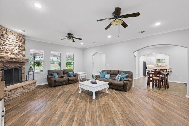 3241 Caleb Court E, Midlothian, TX 76065