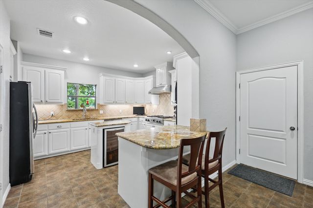 3241 Caleb Court E, Midlothian, TX 76065
