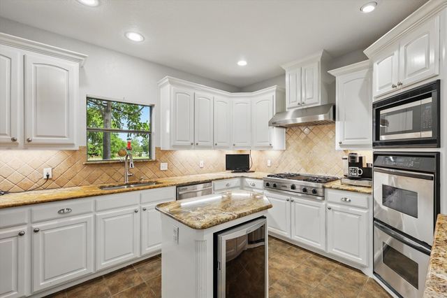 3241 Caleb Court E, Midlothian, TX 76065