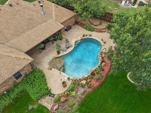 3241 Caleb Court E, Midlothian, TX 76065
