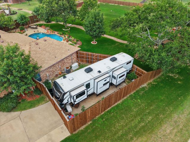 3241 Caleb Court E, Midlothian, TX 76065