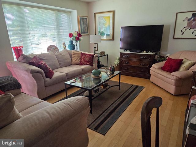 59 WYNNEWOOD DR, Voorhees, NJ 08043