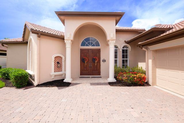 923 SW Grand Reserves Boulevard, Port St. Lucie, Port St Lucie, FL 34986