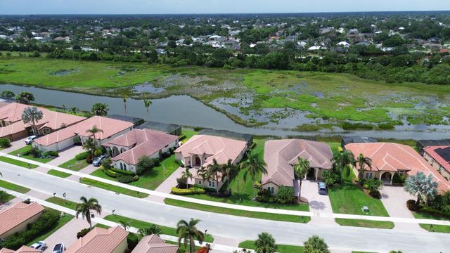 923 SW Grand Reserves Boulevard, Port St. Lucie, Port St Lucie, FL 34986