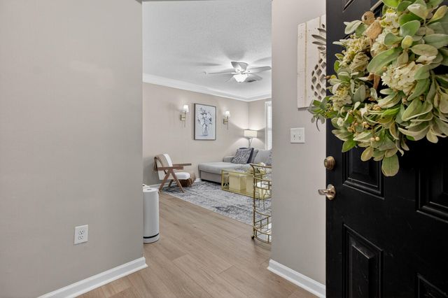 2212 Chatelain Way, Mount Pleasant, SC 29464