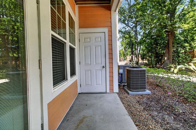 2212 Chatelain Way, Mount Pleasant, SC 29464
