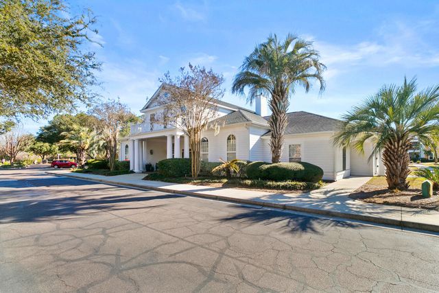 2212 Chatelain Way, Mount Pleasant, SC 29464
