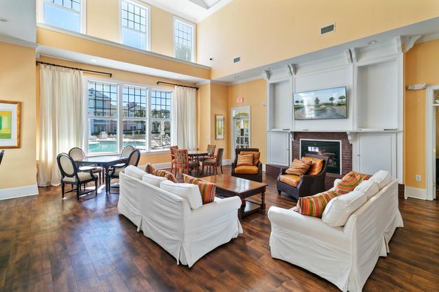 2212 Chatelain Way, Mount Pleasant, SC 29464