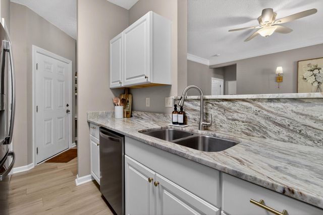 2212 Chatelain Way, Mount Pleasant, SC 29464