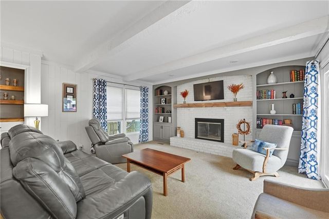 9400 W 112th St. Street, Overland Park, KS 66210