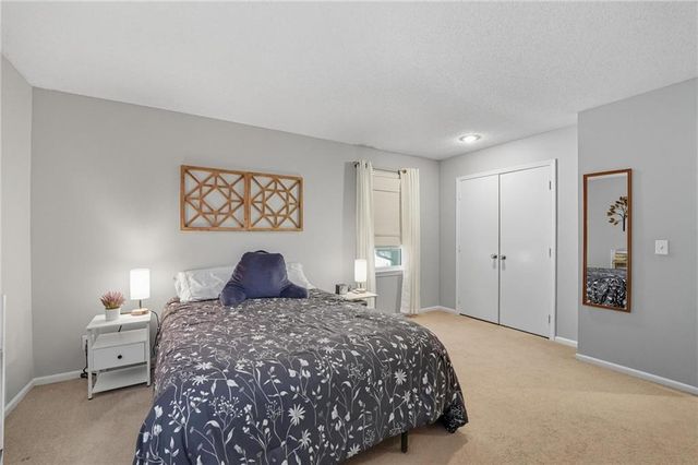 9400 W 112th St. Street, Overland Park, KS 66210