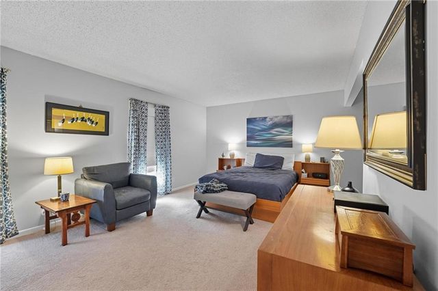 9400 W 112th St. Street, Overland Park, KS 66210