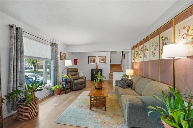 9400 W 112th St. Street, Overland Park, KS 66210