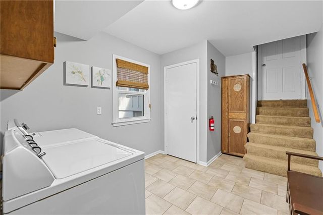 9400 W 112th St. Street, Overland Park, KS 66210