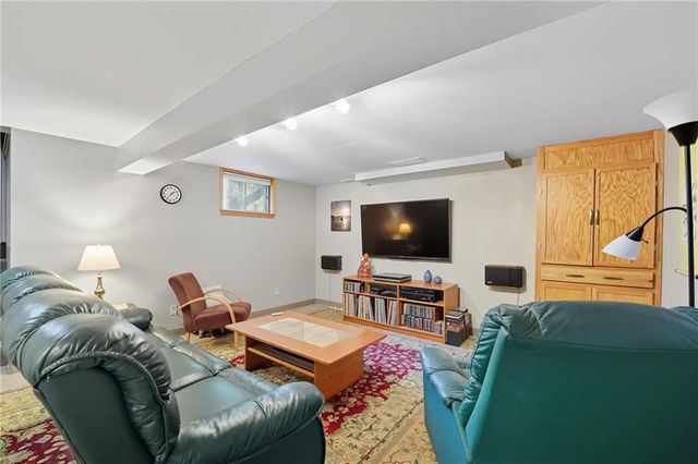 9400 W 112th St. Street, Overland Park, KS 66210