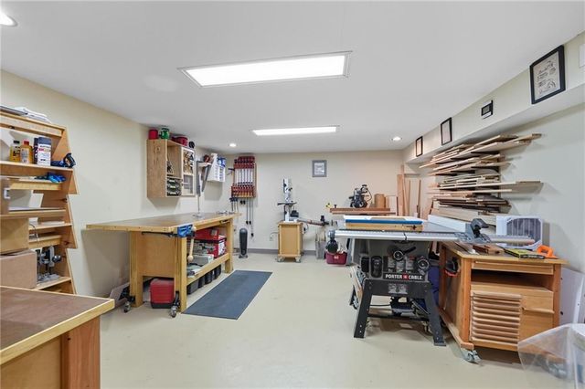 9400 W 112th St. Street, Overland Park, KS 66210