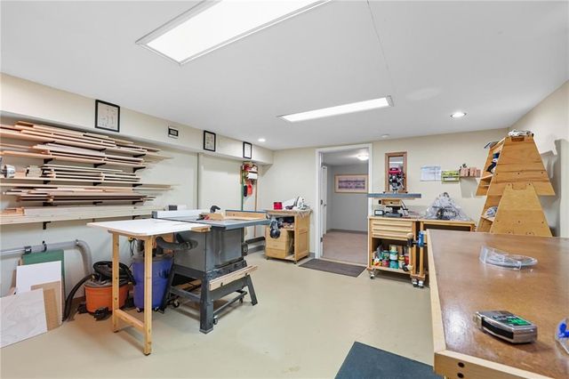 9400 W 112th St. Street, Overland Park, KS 66210