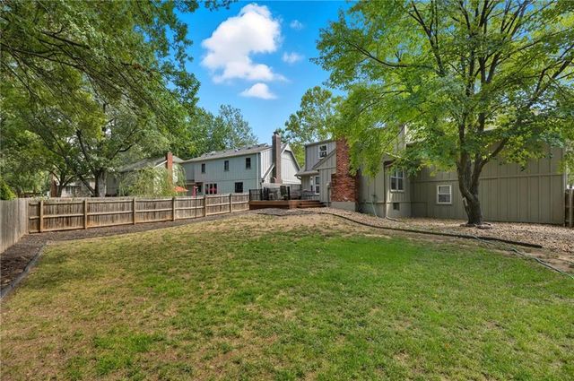 9400 W 112th St. Street, Overland Park, KS 66210