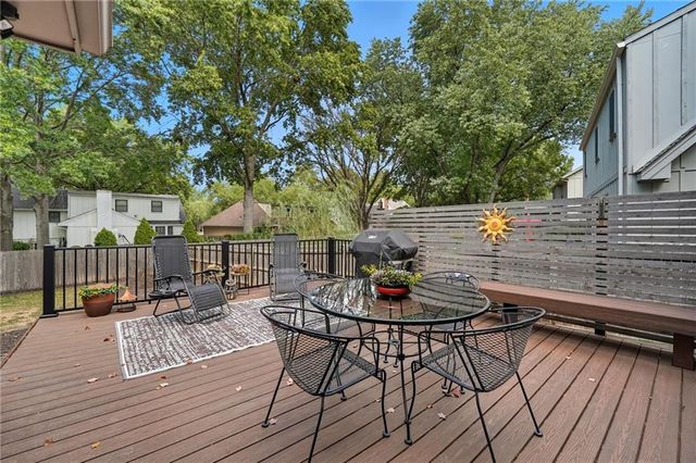 9400 W 112th St. Street, Overland Park, KS 66210