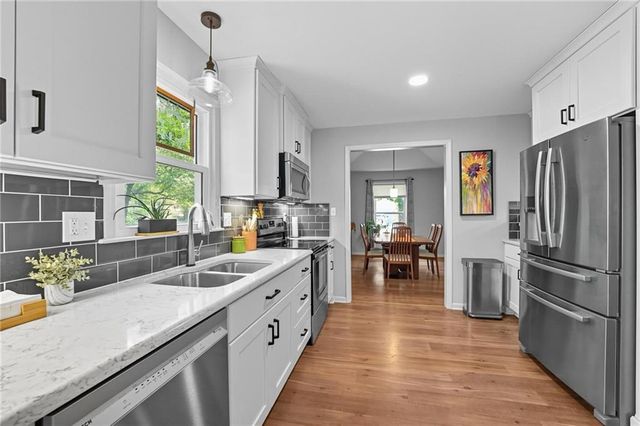 9400 W 112th St. Street, Overland Park, KS 66210