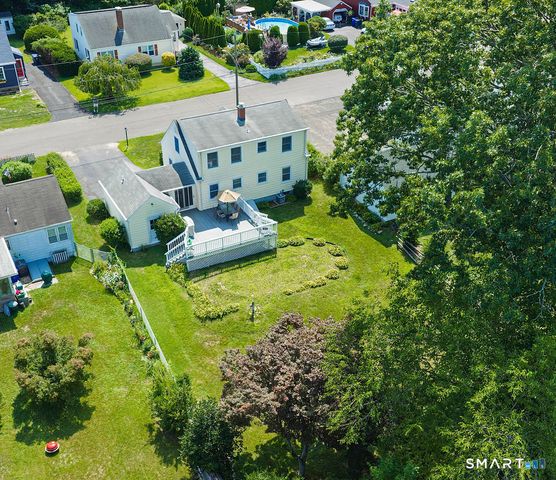 4 McKinnel Court, Branford, CT 06405