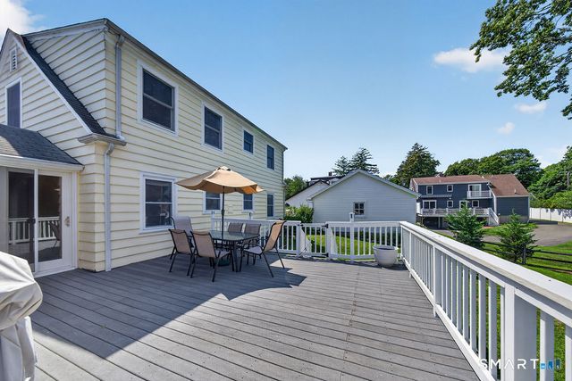 4 McKinnel Court, Branford, CT 06405