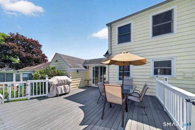 4 McKinnel Court, Branford, CT 06405