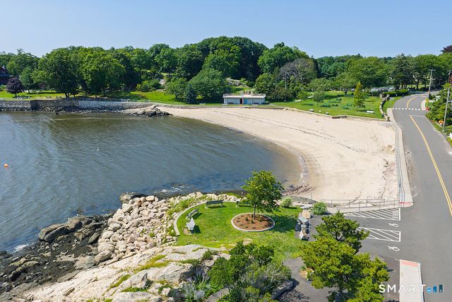 4 McKinnel Court, Branford, CT 06405
