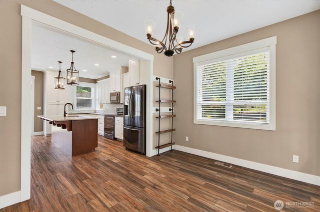 958 Cascade Drive, Longview, WA 98632
